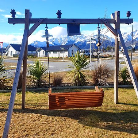 Villa Hawea Heaven: Superking Beds + Hot Tub + Mountain à Wanaka Extérieur photo